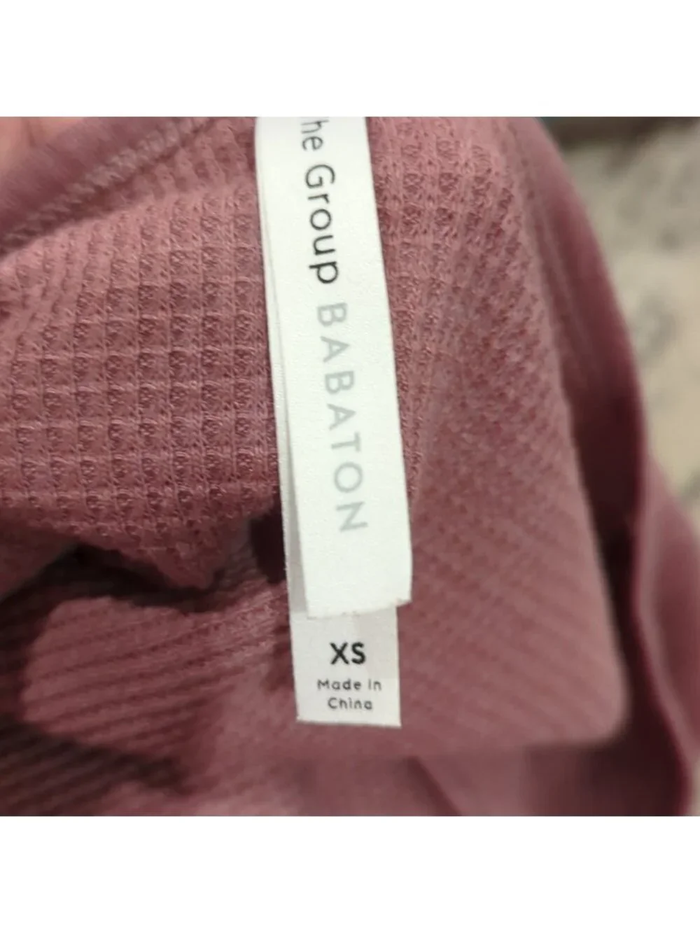 Aritzia Babaton vneck front tie button up long sleeve waffle top dusty rose